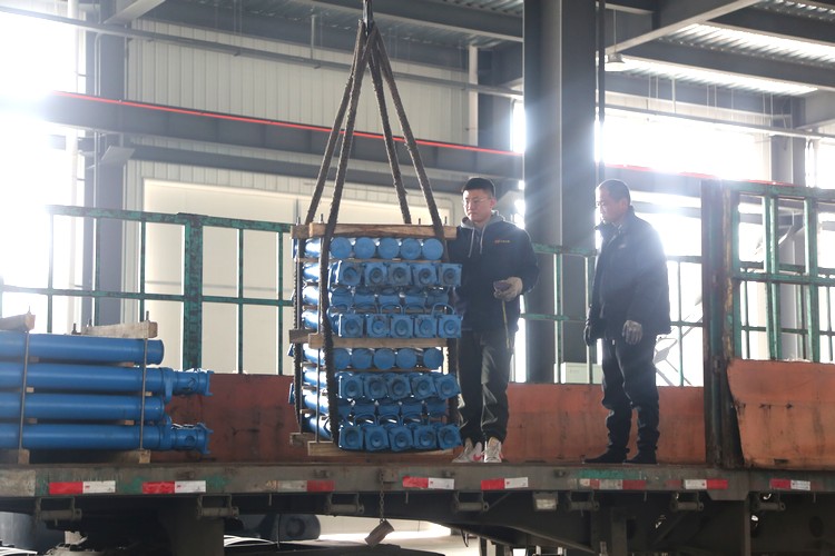 China Coal Group Sent A Batch Of Hydraulic Props To Tianjin Port