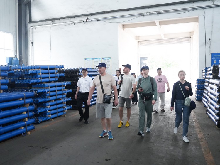 Procurement Delegation of Major Russian Enterprises Visits China Coal Group and Signs Bulk Orders On-site