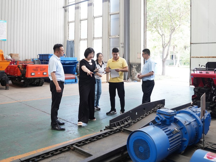 Colombian Clients Visit Shandong China Coal Group for Mining Equipment Inspection and Sign Cooperation Agreement